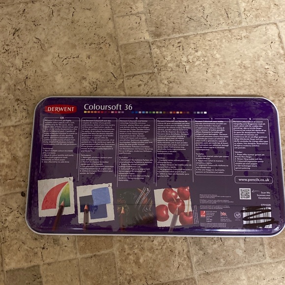 Colored Pencil Set - Derwent Coloursoft - Picture 2 of 2